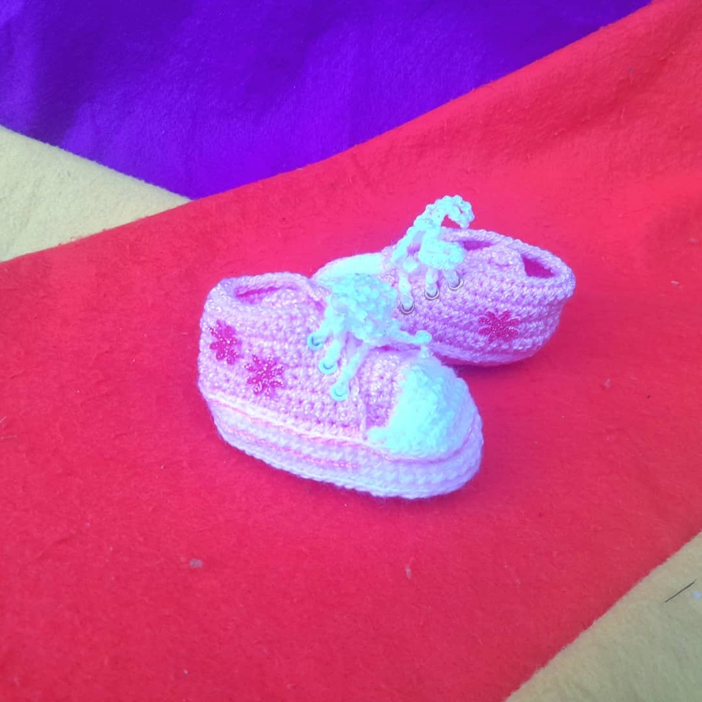 Converses rosados de 0 a 3 meses no. 1