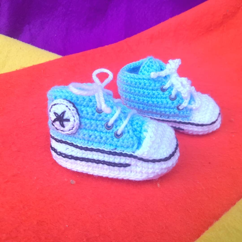 Converse azules 0 a 3 meses