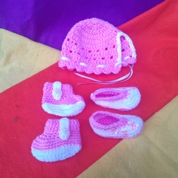 Conjunto rosado con 2 zptos 3- 6 meses